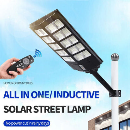 2000W LED Super Bright Outdoor Remote Control Solar Street Light