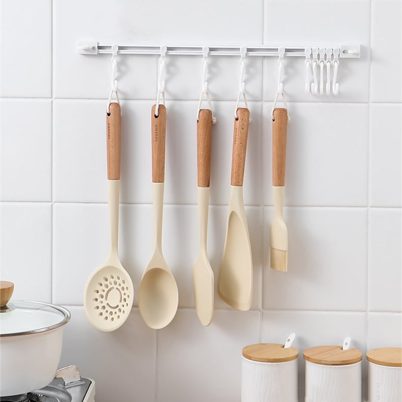 ✨Buy 1 Get 1 Free🏠 Wall-Mounted Slide Rail Hanger Rack – Space-Saving Storage